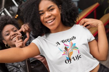 tshirt-female-breath-of-life