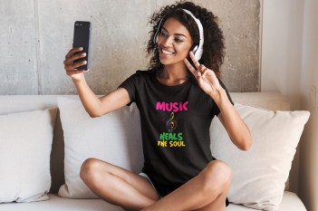 tshirt-female-music-heals6